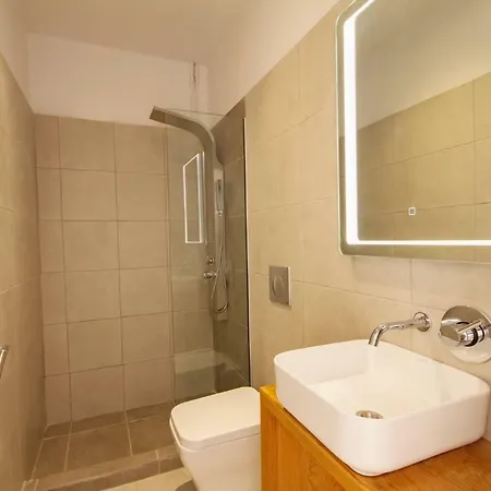 Hotel Olive Grove Boutique 4*