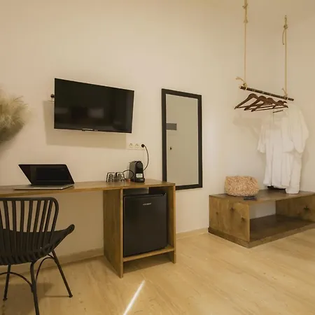 Otel Olive Grove Boutique 4*